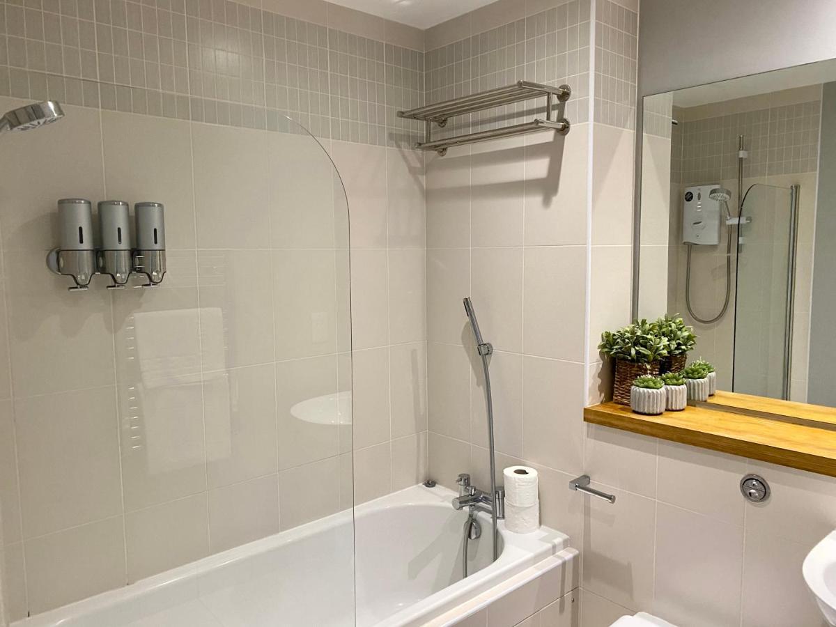 Titanic And Sea View Belfast 2 Bedroom Apartment City Centre Экстерьер фото